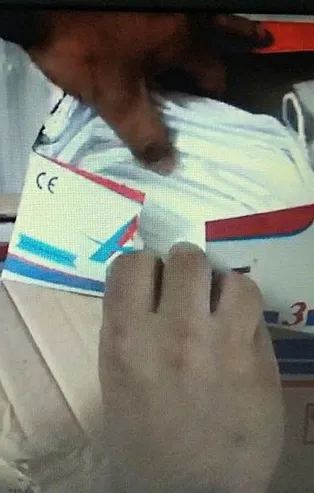 Son dakika: Adana'da 700 bin kaçak maske ele geçirildi