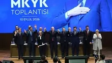 AK Partiye yeni katılımlar: Saniye Bora Fıçının rozetini Başkan Erdoğan taktı