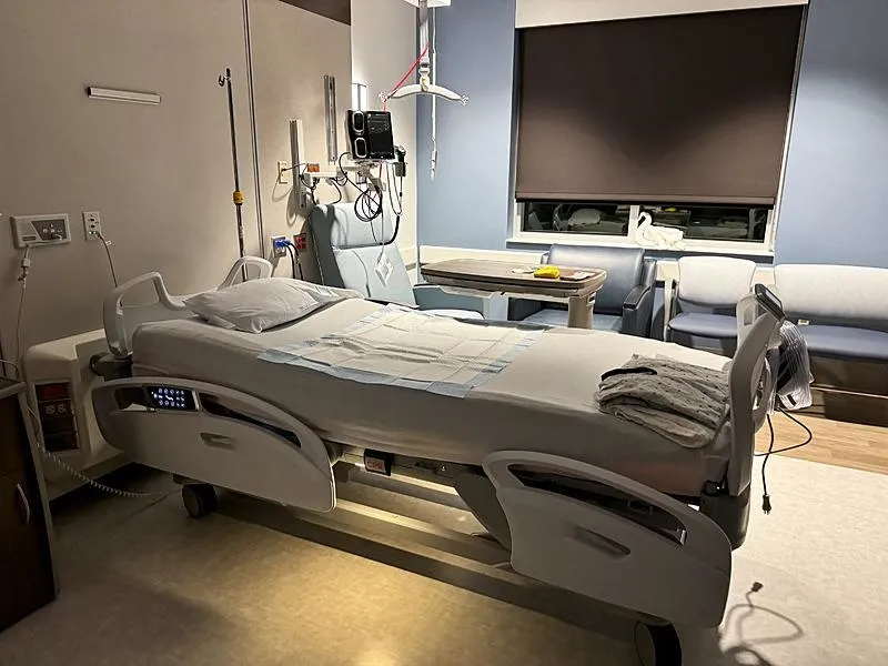 Anadolu Ajansı (AA), Fetullahçı Terör Örgütü (FETÖ) elebaşı Fetullah Gülen'in ABD'nin Pensilvanya eyaletinde öldüğü yerin St. Luke's Hastanesinin Monroe kampüsü olduğunu tespit ederek, ölmeden önce kaldığı odayı görüntüledi. (AA)