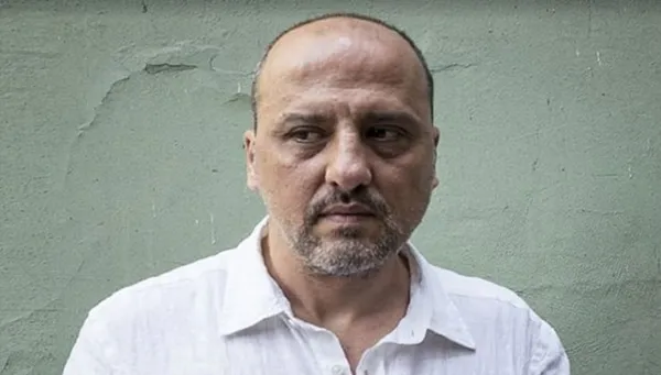 hdp-es-genel-baskanipervinbuldan-partisinin-kapatma-davasina-tepki-gostererek-demokratik-olduklarini-savundu-1623181706753.jpg HDP Eş Genel Başkanı Pervin Buldan, partisinin kapatma davasına tepki göstererek "demokratik" olduklarını savundu-6