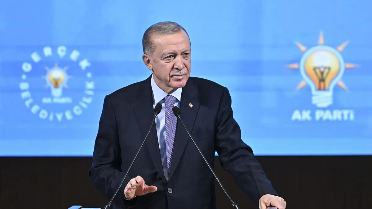 Rozetleri Başkan Erdoğan takacak: CHP, YRP ve İYİ Parti'den 9 isim AK Parti'ye geçiyor