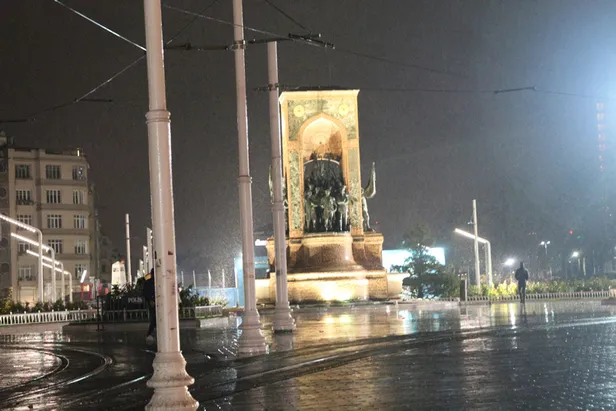 İstanbul'da şiddetli yağış-5