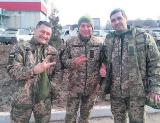 Sheriff’i bıraktı orduya katıldı