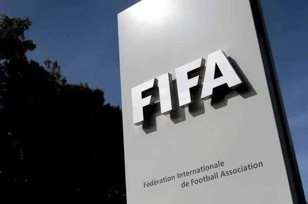 Son dakika: FIFA'dan Rusya'ya yaptırım kararı: Rusya topraklarında maç oynanmayacak, ulusal marş çalınmayacak