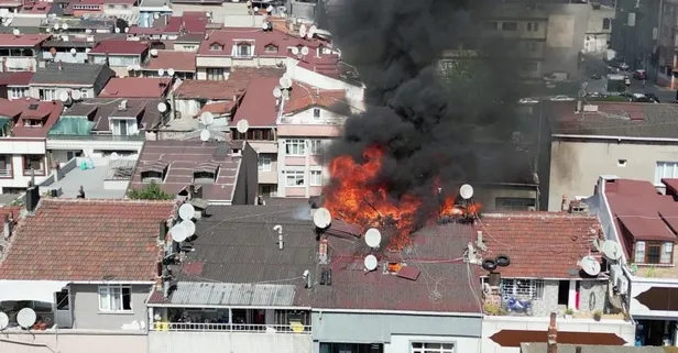 İstanbul'da yangın! Çatı alevler içinde kaldı