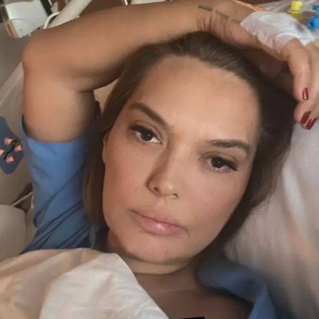 51-yasindaki-demet-akalin-ameliyat-oldu-hastane-odasindaki-son-halini-paylasti-iste-saglik-durumu-1704281708551.jpg 51 yaşındaki Demet Akalın ameliyat oldu! Hastane odasındaki son halini paylaştı! İşte sağlık durumu...-6