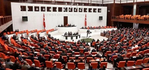 TBMM Anayasa Uzlaşma Komisyonu, yeni anayasanın yazımına başladı