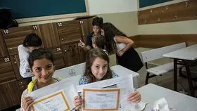 KARNE VERİLİŞ SAATİ 2025: Yarın ilkokul, ortaokul, lise için karneler saat kaçta dağıtılacak? Sabahçı öğlenciler kaçta alacak?