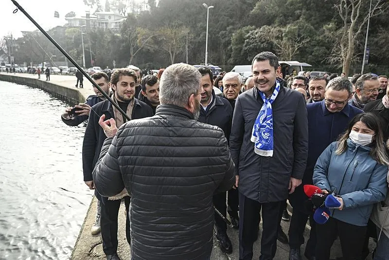 Cumhur İttifakı İBB Başkan adayı Murat Kurum Sarıyer'de pazar esnafını ziyaret etti olta balıkçılarıyla görüştü: "Büyükşehir'de başkanımız sizsiniz"-8