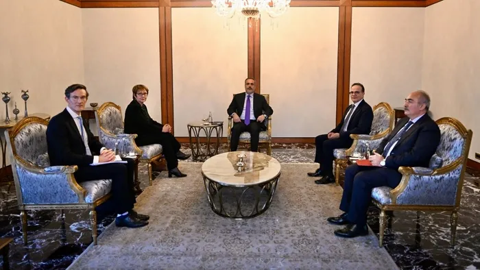 disisleri-bakani-hakan-fidan-kore-cumhuriyeti-disisleri-bakani-park-jin-ile-telefon-gorusmesi-yapti-1700755888814.jpeg Dışişleri Bakanı Hakan Fidan'dan diplomasi trafiği! Ankara’da Avrupa İmar ve Kalkınma Bankası Başkanı Odile Renaud-Basso’yu kabul etti-2