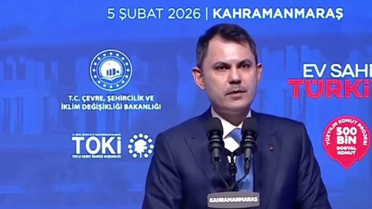 Bakan Kurum'dan CHP'li Özel'e sert tepki: "Siz önce baklava kutularının hesabını verin"