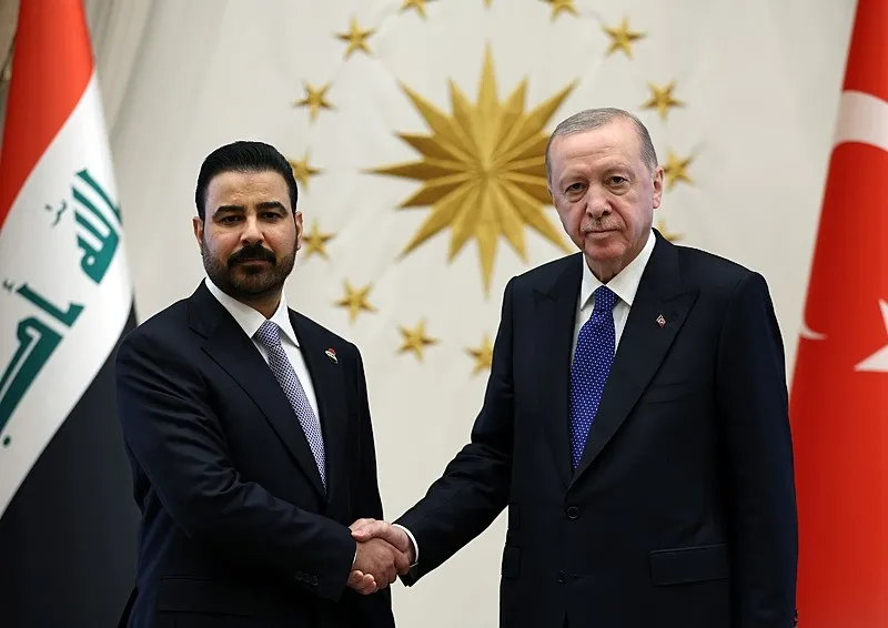 irak-stratejik-anlasmalar-baskan-erdogan-duyurdu-turkiyeye-1-milyon-varil-petrol-verilecek-1785258074590.jpeg Irak’la stratejik anlaşmalar! Başkan Erdoğan duyurdu: Türkiye'ye 1 milyon varil petrol verilecek-3
