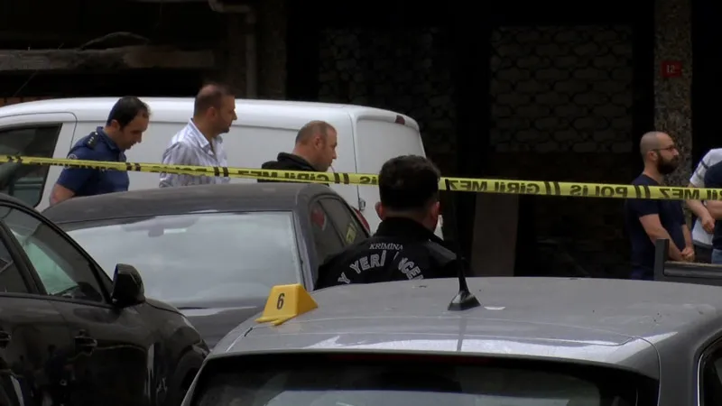 İstanbul'da polise saldırı (DHA)