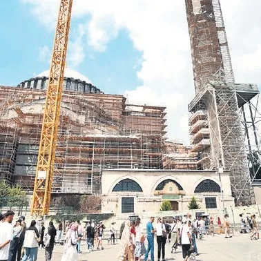 Ayasofya’ya deprem zırhı