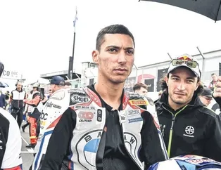 Razgatlıoğlu ilk sırada bitirdi