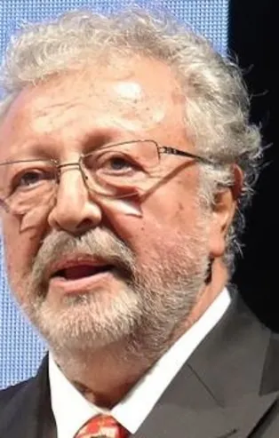 Son dakika: Başkan Erdoğan'a hakaret eden oyuncular Müjdat Gezen ve Metin Akpınar'ın yargılanmalarına başlandı