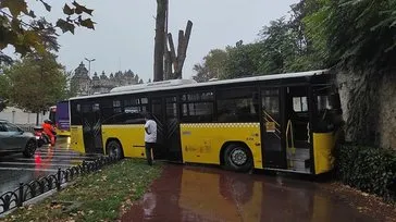 Beşiktaş'ta İETT otobüsü motosiklete çarptı!