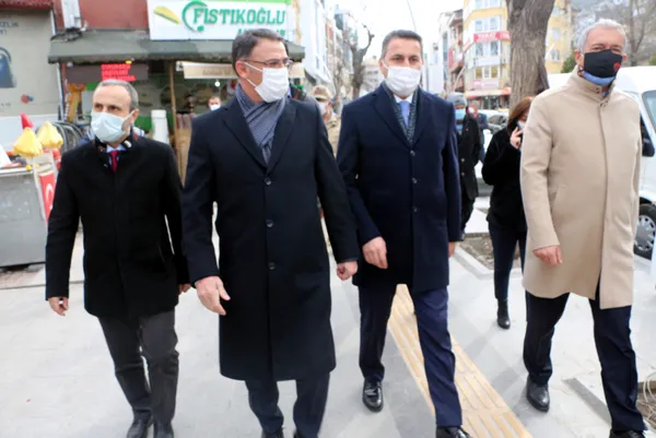 son-dakika-tokatta-vaka-sayilari-artti-dugun-ve-nikahlar-ertelendi-spor-salonlari-hayvan-pazarlari-kapandi-1614174414277.jpg SON DAKİKA: Tokat'ta vaka sayıları arttı! Düğün ve nikahlar ertelendi! Spor salonları hayvan pazarları kapandı-9