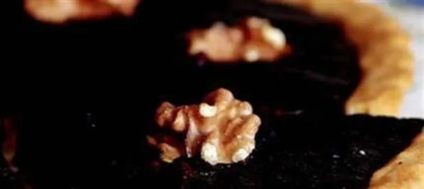 Cevizli Çikolatalı Tart Tarifi