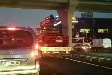 Dilan Polat’ın lüks araçları TMSF’ye çekildi: Trafiğe takılan araçlar vatandaşları şaşırttı