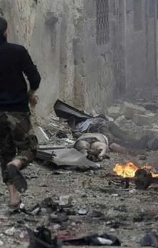 Esed havadan vurdu: 8 ölü