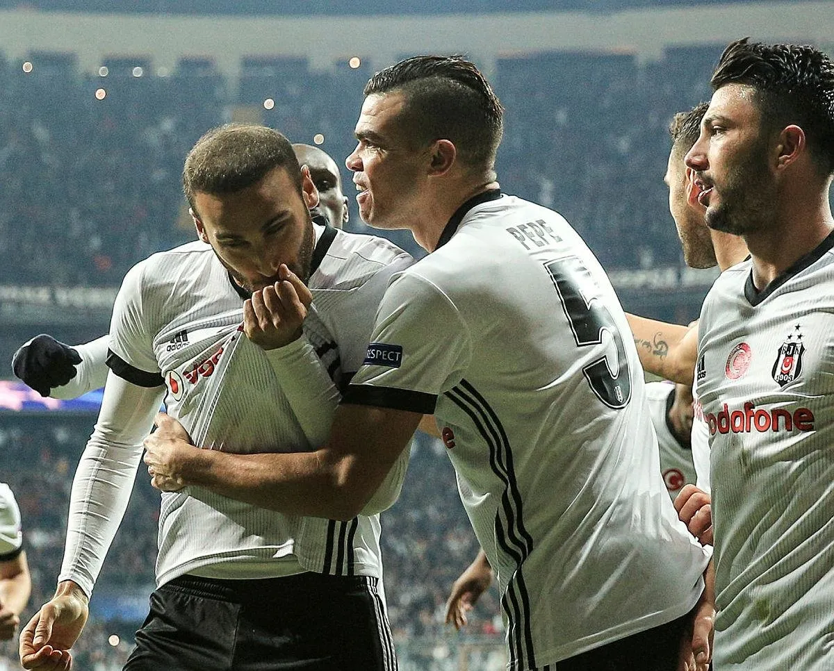 Avrupa’da yenilmez Kartal!