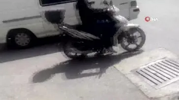 Antalya’da ehliyetsiz sürücü motosiklete çarptı kaza sonrası kavga çıktı
