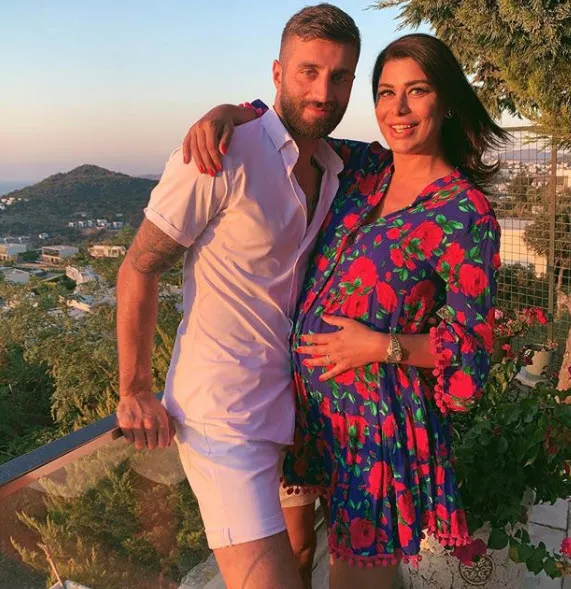 Ebru Şancı'dan çıplak fotoğrafları için ünlü gazeteci hakkında 'O eskiden kaldı şikayeti! Alpaslan Öztürk'ün eşi Ebru Şancı...-5