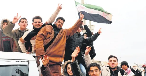 Şam ordusu YPG/PKK'yı kıskaca aldı! Temizliğin ardından vatandaş ve askerler selfie çekildi