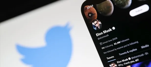 Elon Musk Twitter’ı satın aldı