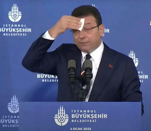 Ekrem İmamoğlu Kılıçdaroğlu'na oy isteme mitinglerinde CHP'li İBB borç batağında! 3,5 yılda 35 yıllık borç! İETT ve İSKİ'de gelirden çok gider!-7