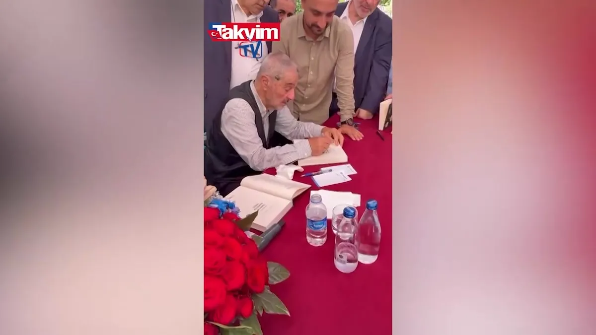 Sadık Albayrak D&R Trabzon Meydan'da okurlarıyla buluştu