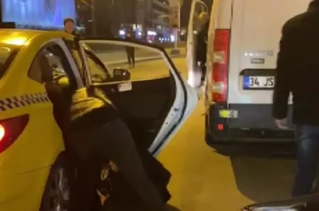 İstanbul'da taksici dehşeti: Fransız turisti önce kaçırdı sonra darbetti!