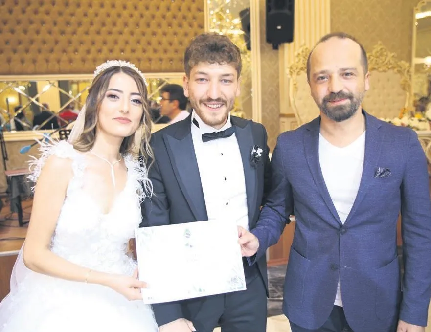 Çiftlere fidan sürprizi