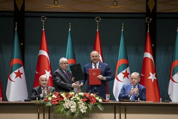 natoya-uyelik-basvurusu-yapan-isvec-ve-finlandiyaya-baskan-erdogandan-sert-cikis-yorulmasinlar-1652740250372.jpeg NATO'ya üyelik başvurusu yapan İsveç ve Finlandiya'ya Başkan Erdoğan'dan sert çıkış: Yorulmasınlar!-2