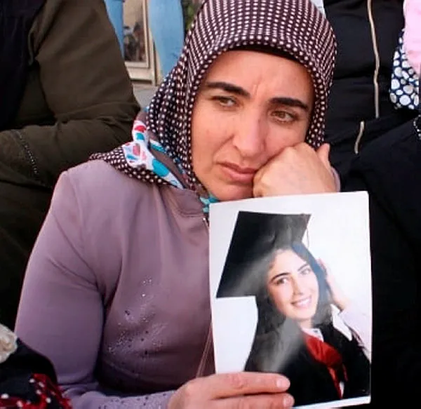 "Yanlarına gitsem şovmen olurum" diyen Ekrem İmamoğlu'na evlat nöbetindeki annelerden sert tepki: Yazıklar olsun-2