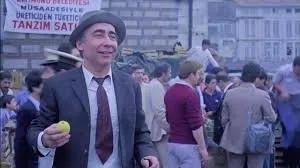 Şener Şen'in Çıplak Vatandaş filmindeki o çocuk, Alişan çıktı!-5