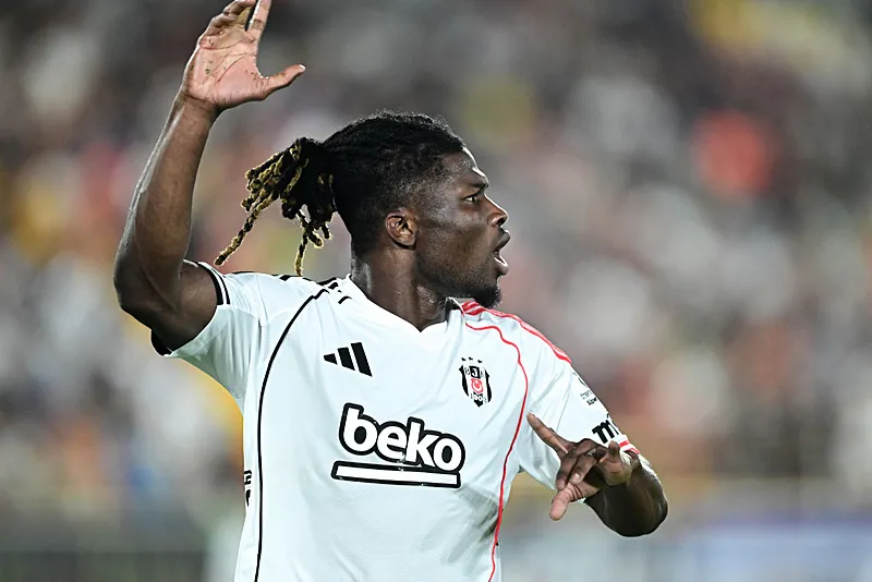 Sergen Yalçın'dan yeni transfer kararı! İlk 11'ini netleştirdi - 9