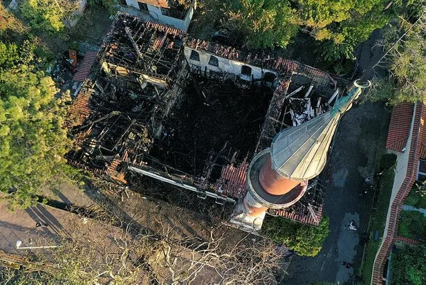 istanbul-valisi-ali-yerlikaya-duyurdu-tarihi-vanikoy-camisinin-restorasyonunu-kalyon-vakfi-yapacak-1605628607966.jpeg İstanbul Valisi Ali Yerlikaya duyurdu: Tarihi Vaniköy Camisi'nin restorasyonunu Kalyon Vakfı yapacak-3