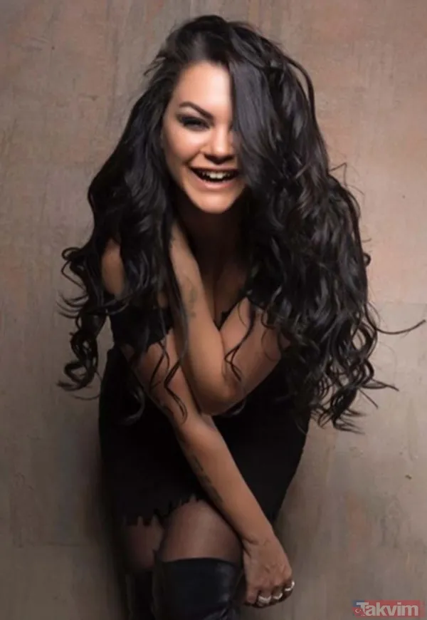 Şarkıcı Nez yaş günü paylaşımıyla ortalığı yıktı geçti! Kalçasını sallayan Nez'i görenler: "Aradan geçen 21 senede hiç bir şey değişmemiş" - 2