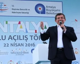 Başbakan Davutoğlu: Aşk ve imanla milletin huzurundayız