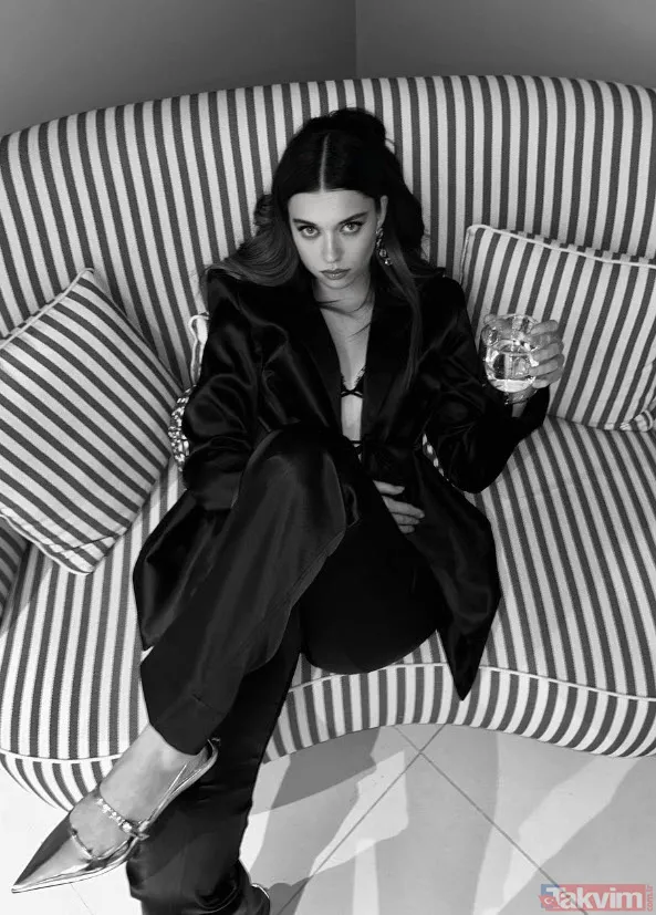 Mert Ramazan Demir'den ayrıldığını açıklayan Afra Saraçoğlu tek tek anlattı "Hayatıma ne kadar dahil olursa..." - 8