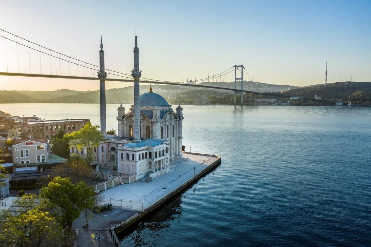 turkiyenin-turizm-geliri-ilk-6-ayda-257-milyar-dolar-oldu-1785487429937.jpeg Türkiye'nin turizm geliri ilk 6 ayda 25,7 milyar dolar oldu-4