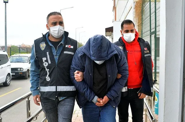 Adana'da tefeci operasyonu: Faizle para vererek 1 milyon 750 bin liralık vurgun yaptılar