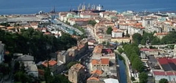 Roma Antlaşması doğrultusunda İtalya Rijeka'yı topraklarına kattı.