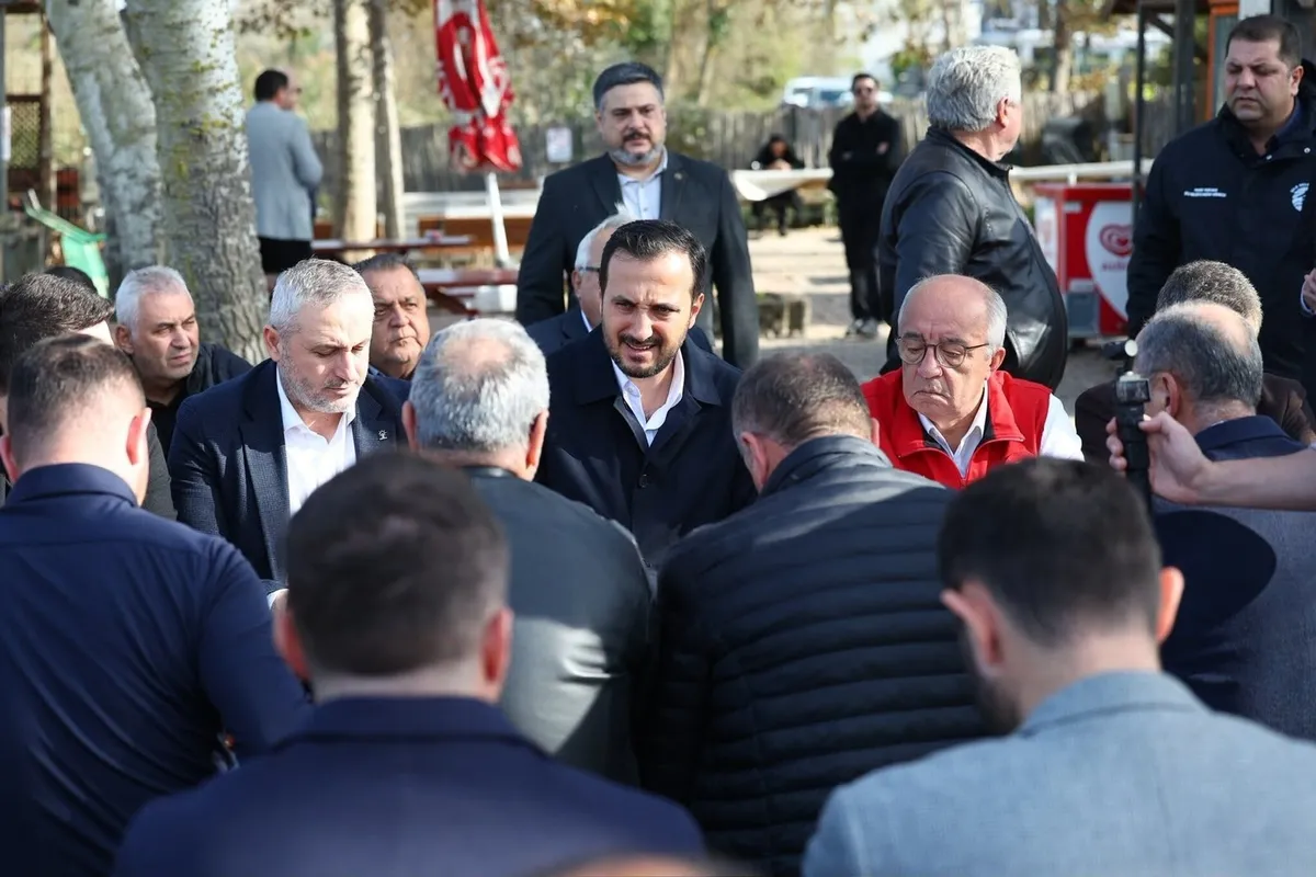 1792824630563.jpeg Hizmetler aksıyor, projeler tamamlanamıyor! Abdullah Özdemir'den İBB ve CHP'ye sert eleştiri: "Siyasal zemini kirlettiler"-5