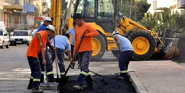 kit-taseron-iscilerinde-son-durum-100-bin-kisi-bekliyor-taseronlara-kadro-verilecek-mi-ne-zaman-kimleri-kapsay-1695029194773.jpg KİT taşeron işçilerinde son durum 2023 | 100 bin kişi bekliyor! Taşeronlara kadro verilecek mi, ne zaman? Kimleri kapsayacak?-3