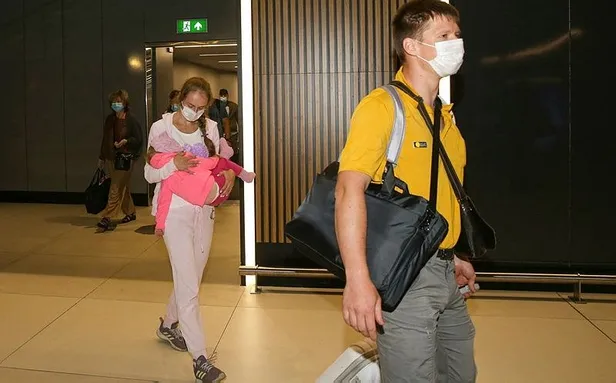 Son dakika: Seferler başladı Moskova'dan ilk yolcular İstanbul'a geldi-5