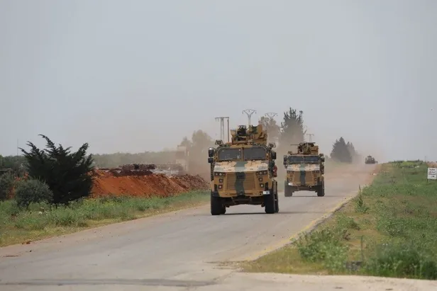 Son dakika: İdlib'deki M4 kara yolunda 5'inci Türk-Rus kara devriyesi icra edildi-2