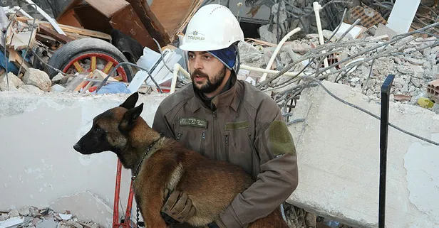 Arama kurtarma köpeği "Tetik" enkaz altında kalan 15 kişiyi kurtardı